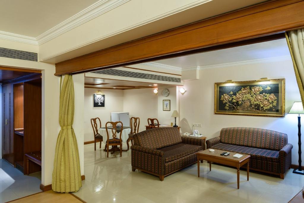 Quality Inn Palms Gāndhīdhām Esterno foto
